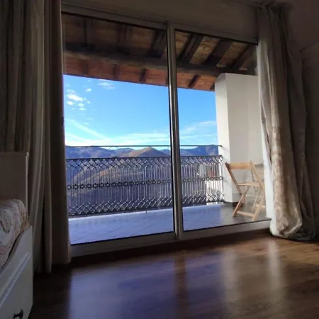 La Stregatta Oda ve Kahvaltı