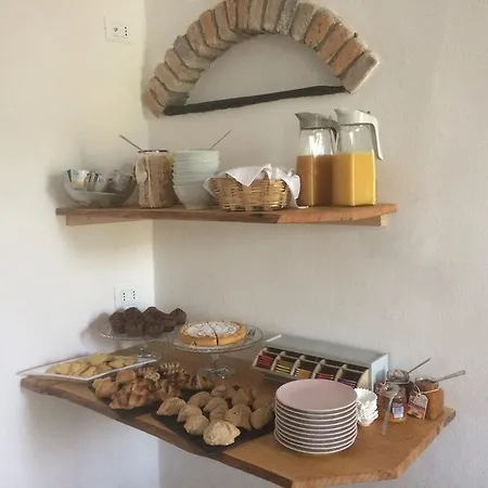 La Stregatta Nocleg ze śniadaniem