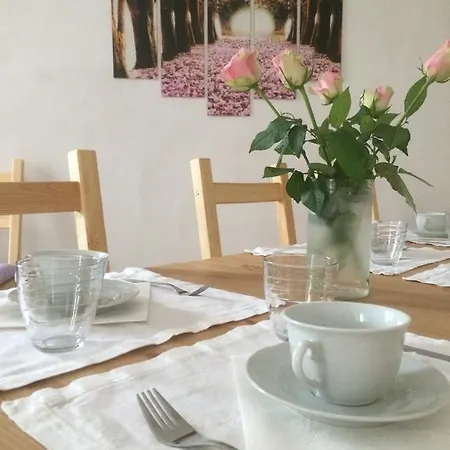 La Stregatta Nocleg ze śniadaniem 3*