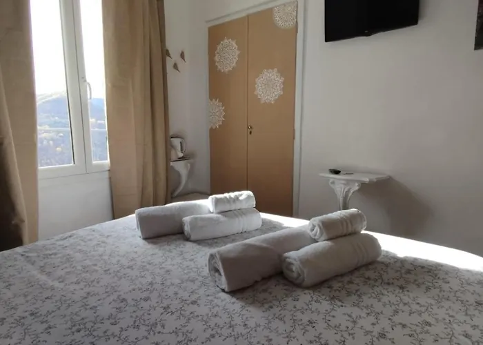 La Stregatta Alojamento de Acomodação e Pequeno-almoço Triora